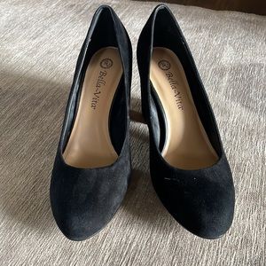 Bell -Vita Shoes 7.5 leather upper. Repost from postmark maybe 3 inches high.